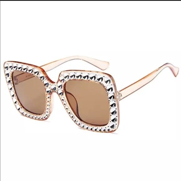 NEW ! Glam Shades (*Not included in $10 sale) - Picture 6 of 6